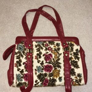 Vintage Purse 👛 Tapestry Style
